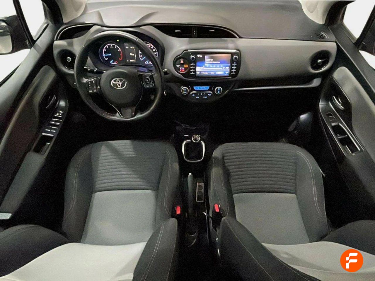 Foto Toyota Yaris 23