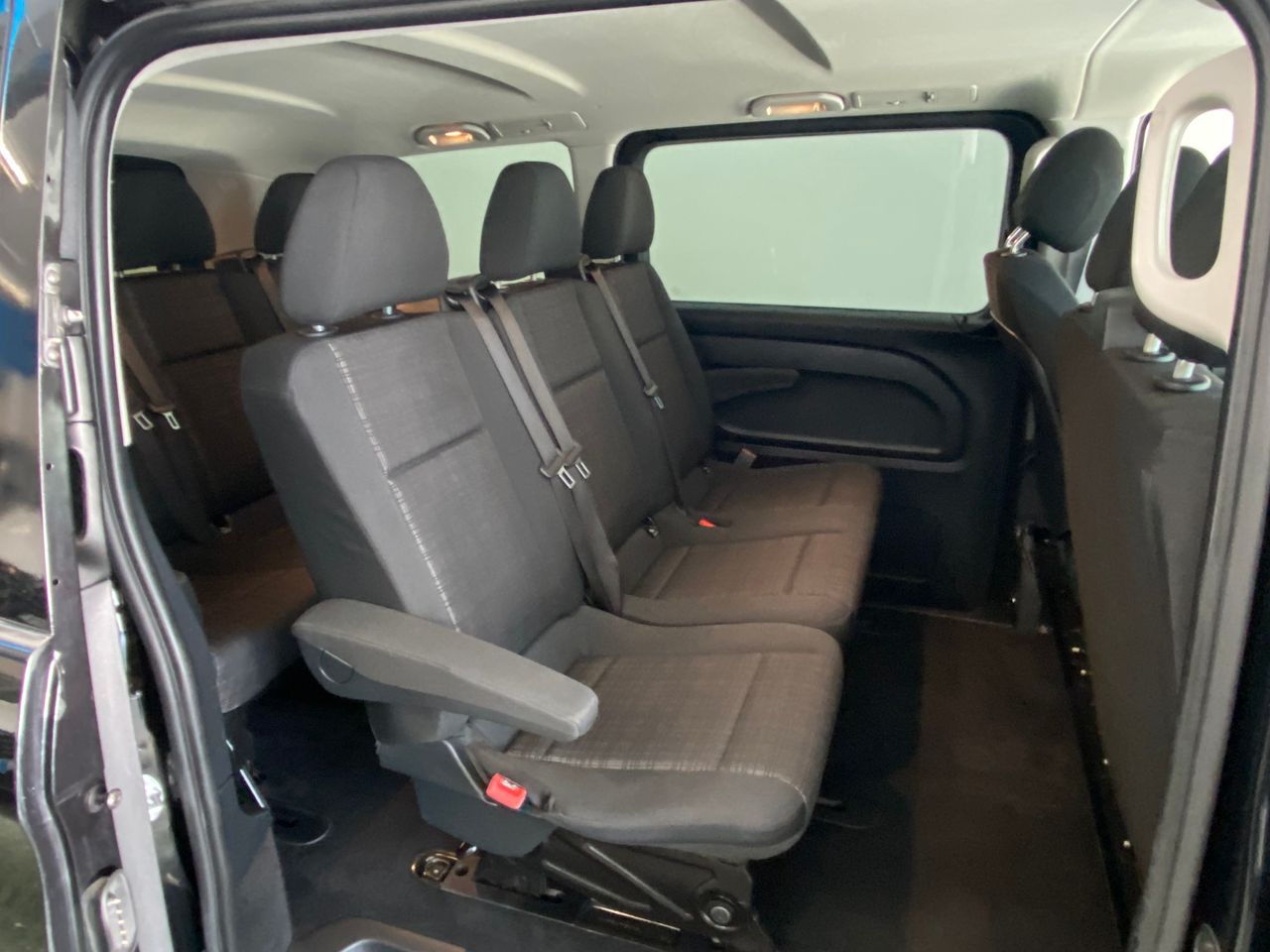 Foto Mercedes-Benz Vito 12