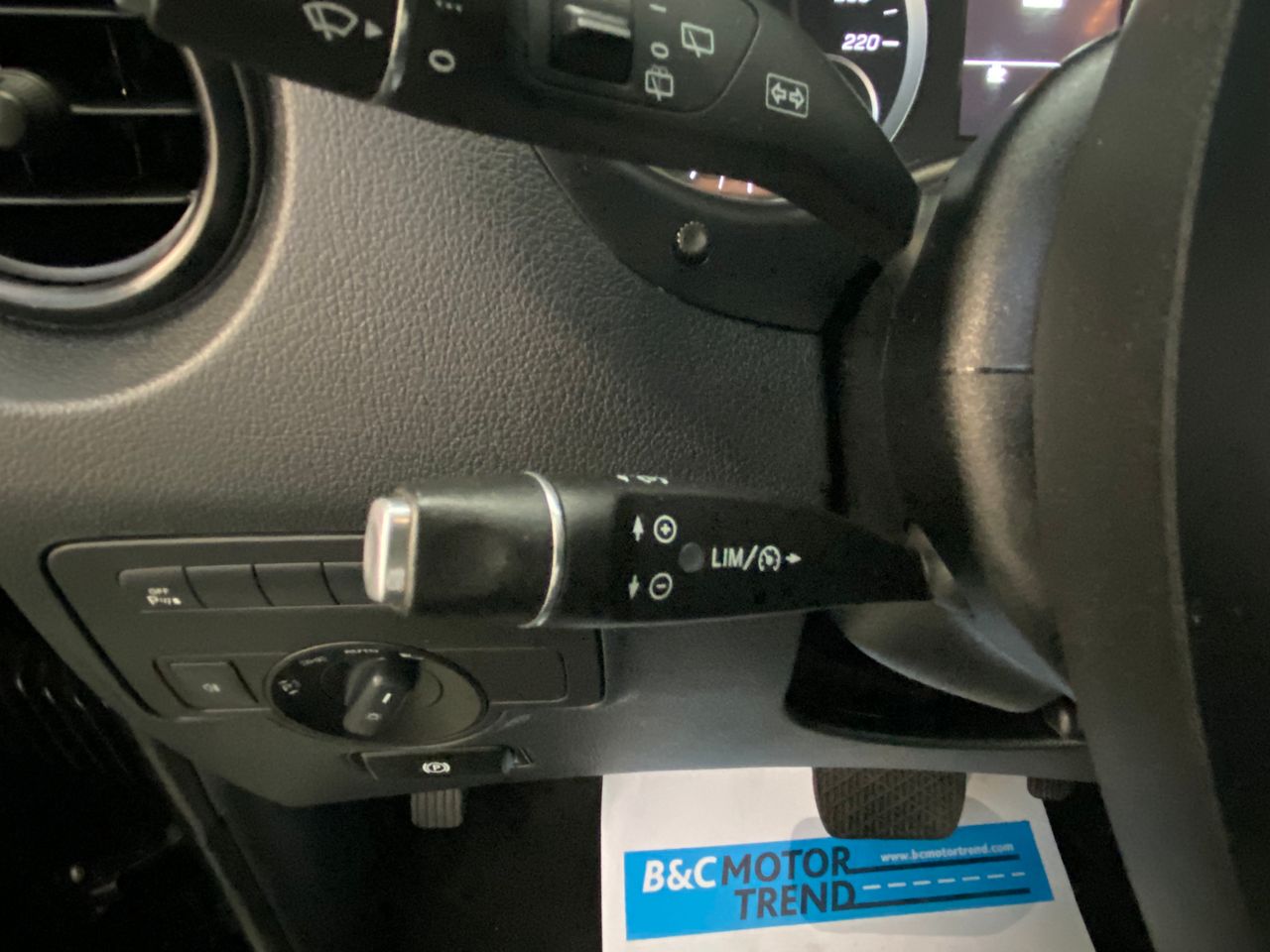 Foto Mercedes-Benz Vito 24