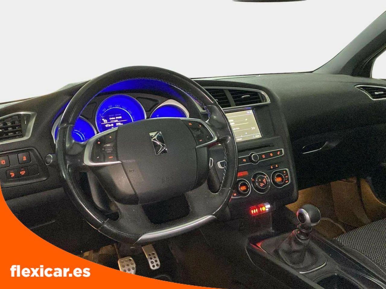 Foto DS Automobiles DS 4 10