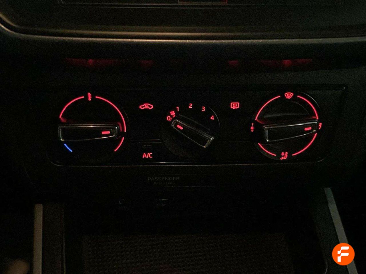 Foto Seat Arona 24