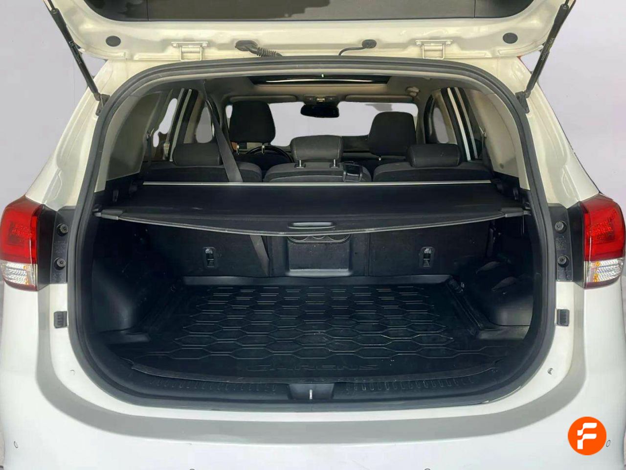 Foto Kia Carens 8