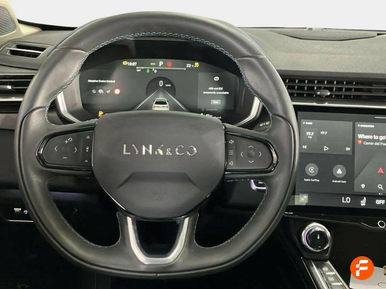 Foto LYNK&CO 01 12