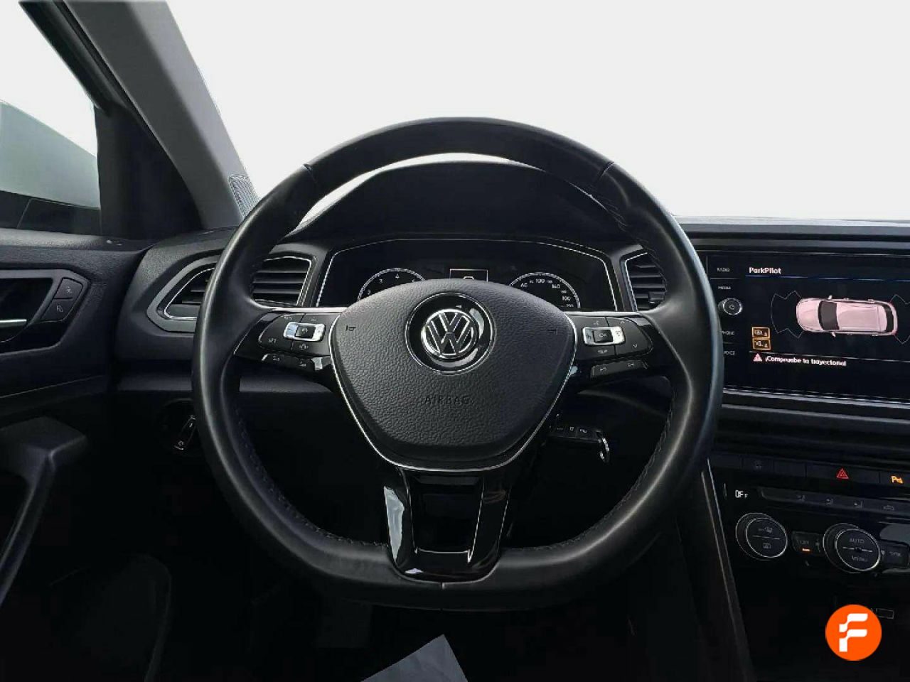 Foto Volkswagen T-Roc 16
