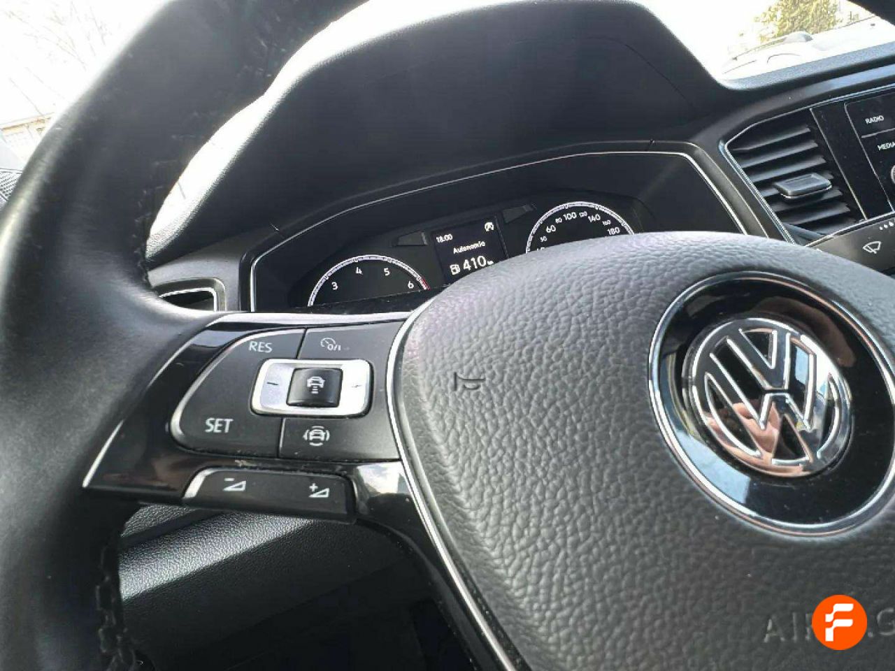 Foto Volkswagen T-Roc 17