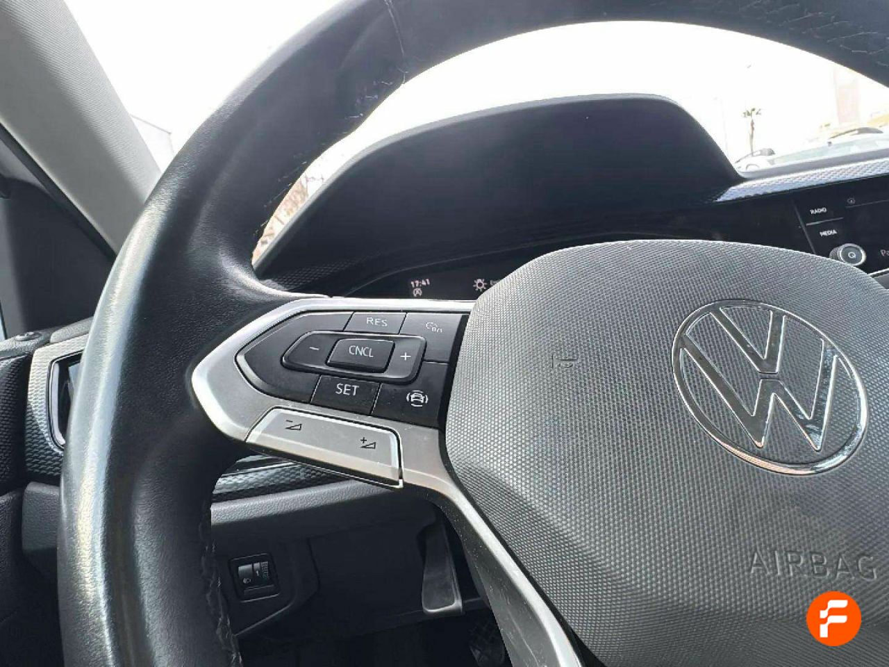 Foto Volkswagen Polo 16