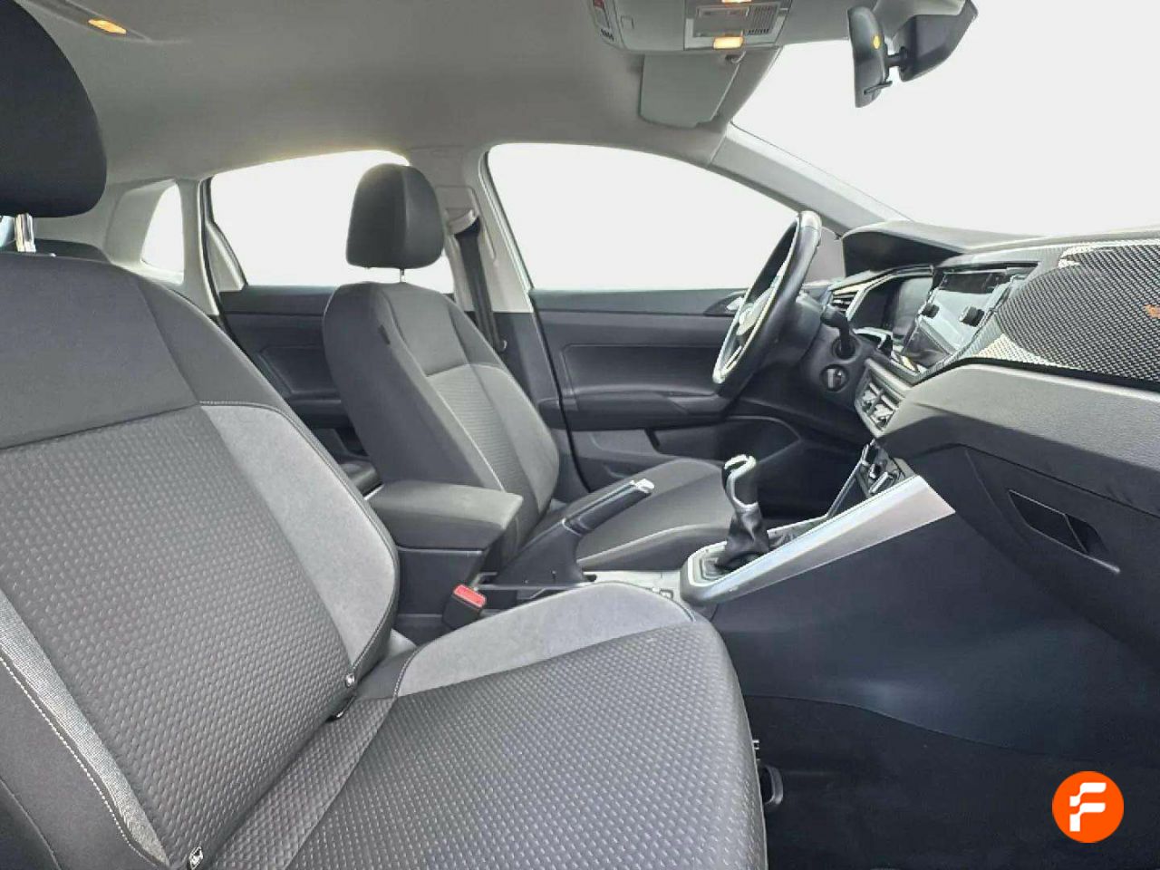Foto Volkswagen Polo 24