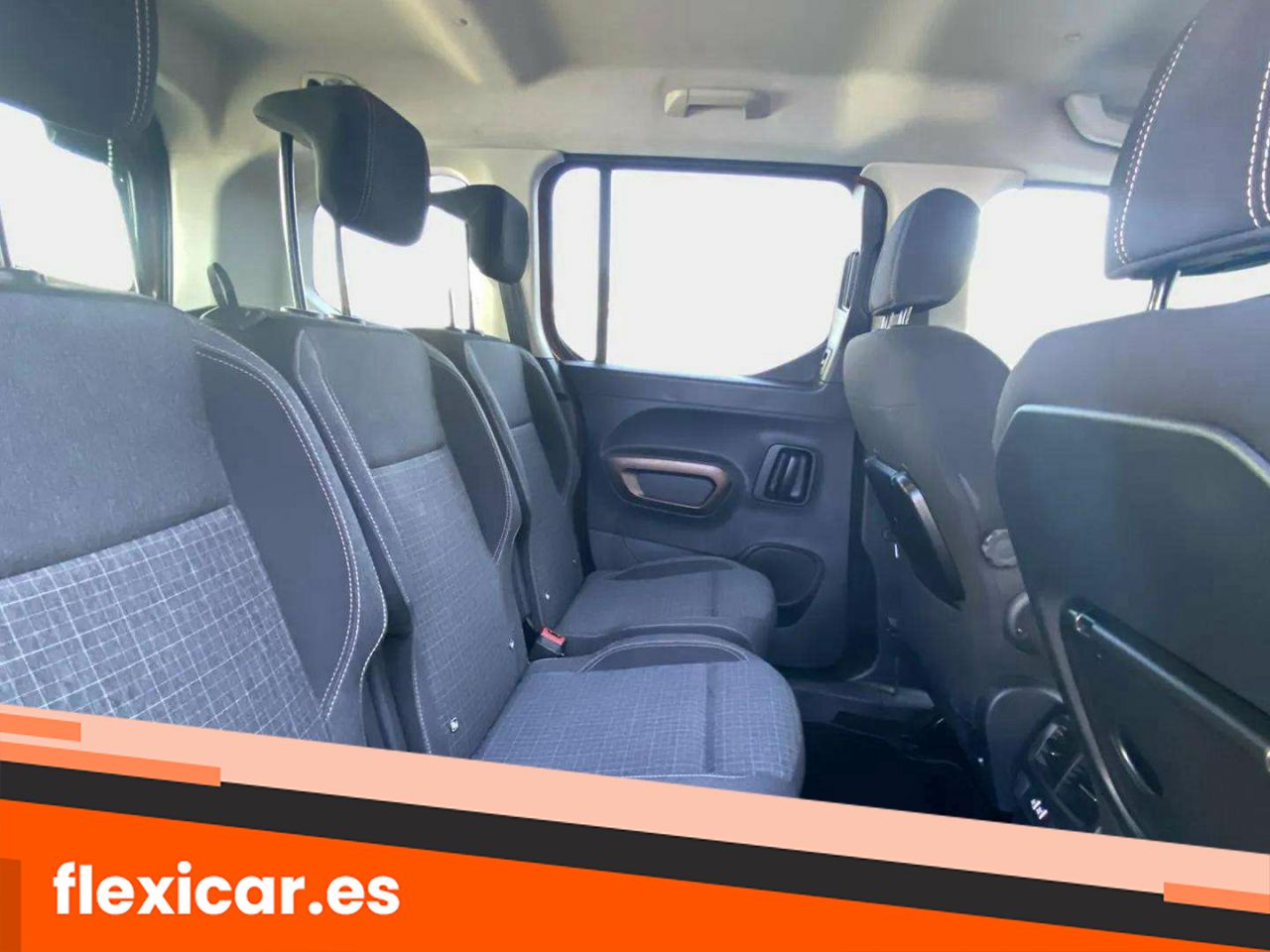 Foto Peugeot Rifter 15