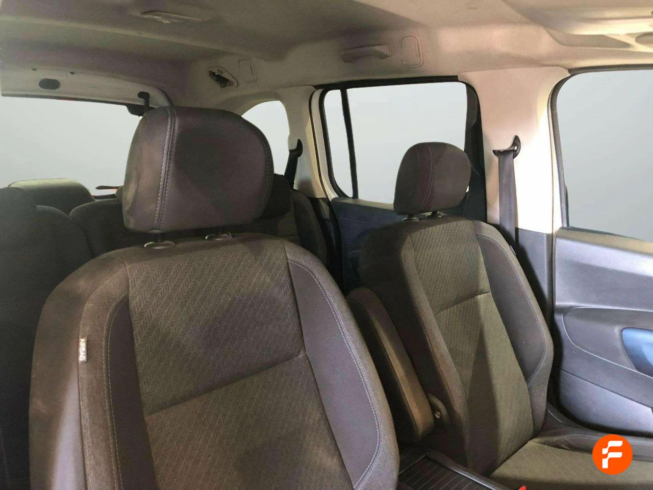 Foto Peugeot Rifter 15