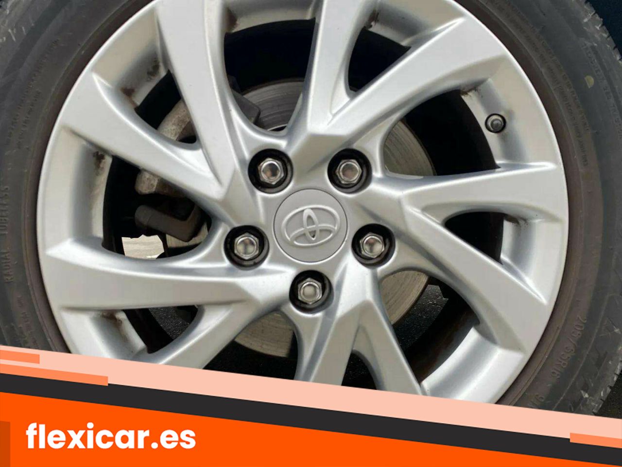 Foto Toyota Auris 21