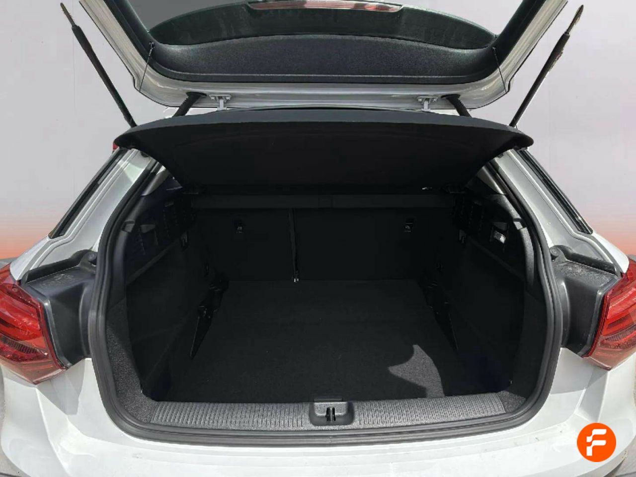 Foto Audi Q2 14