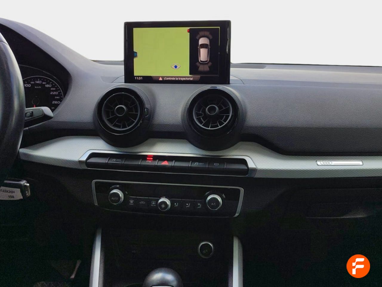 Foto Audi Q2 10