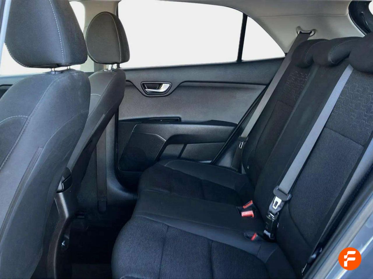 Foto Kia Rio 19
