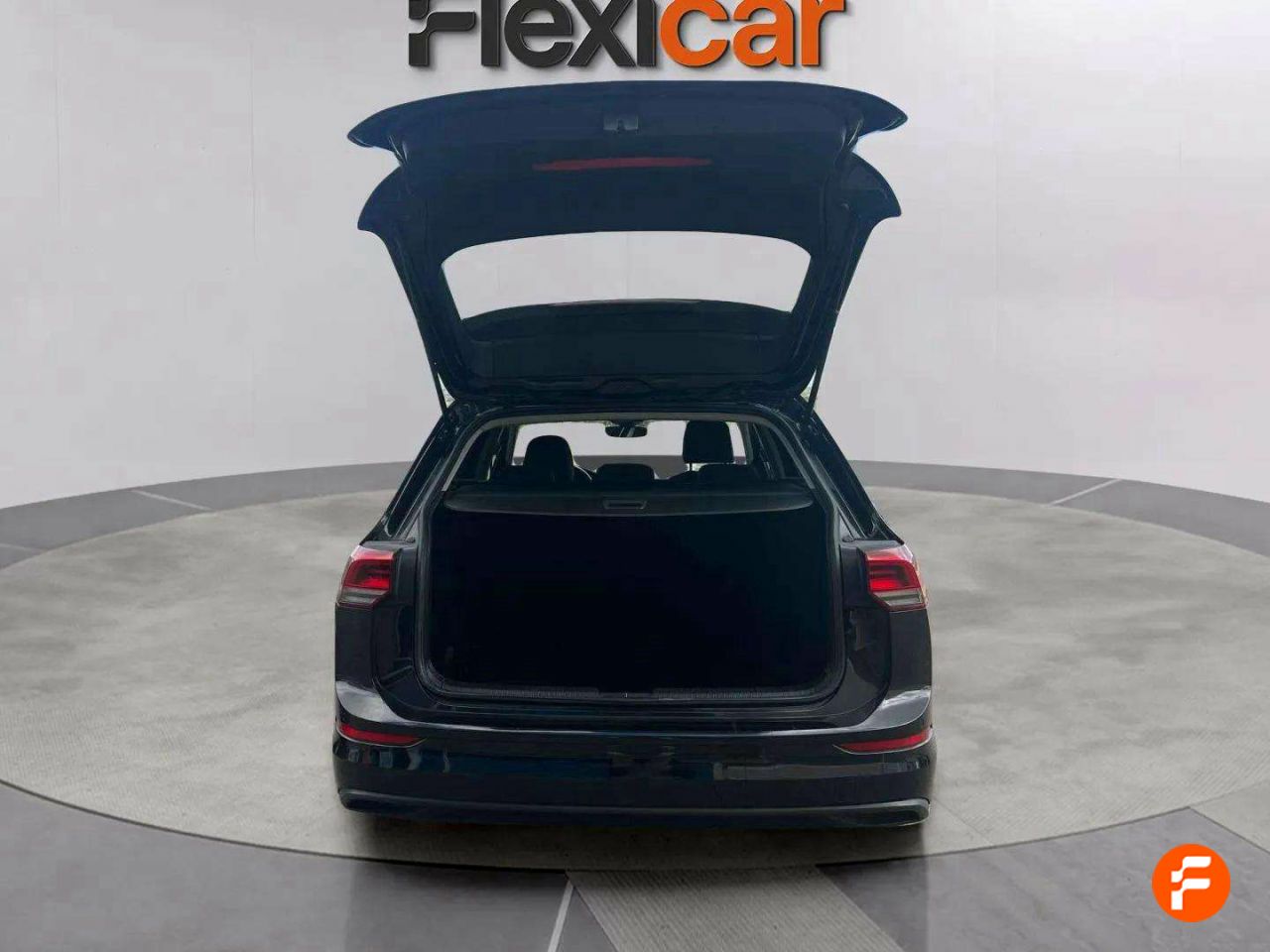 Foto Volkswagen Golf 8