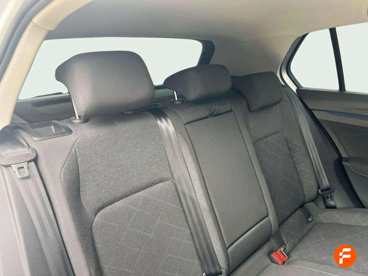 Foto Volkswagen Golf 9