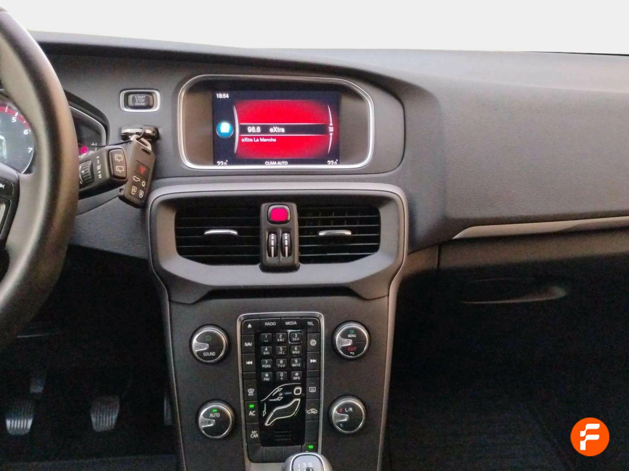 Foto Volvo V40 8