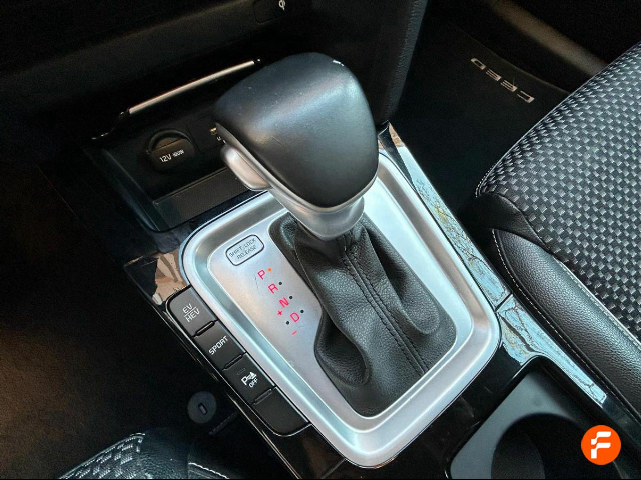 Foto Kia Ceed 12