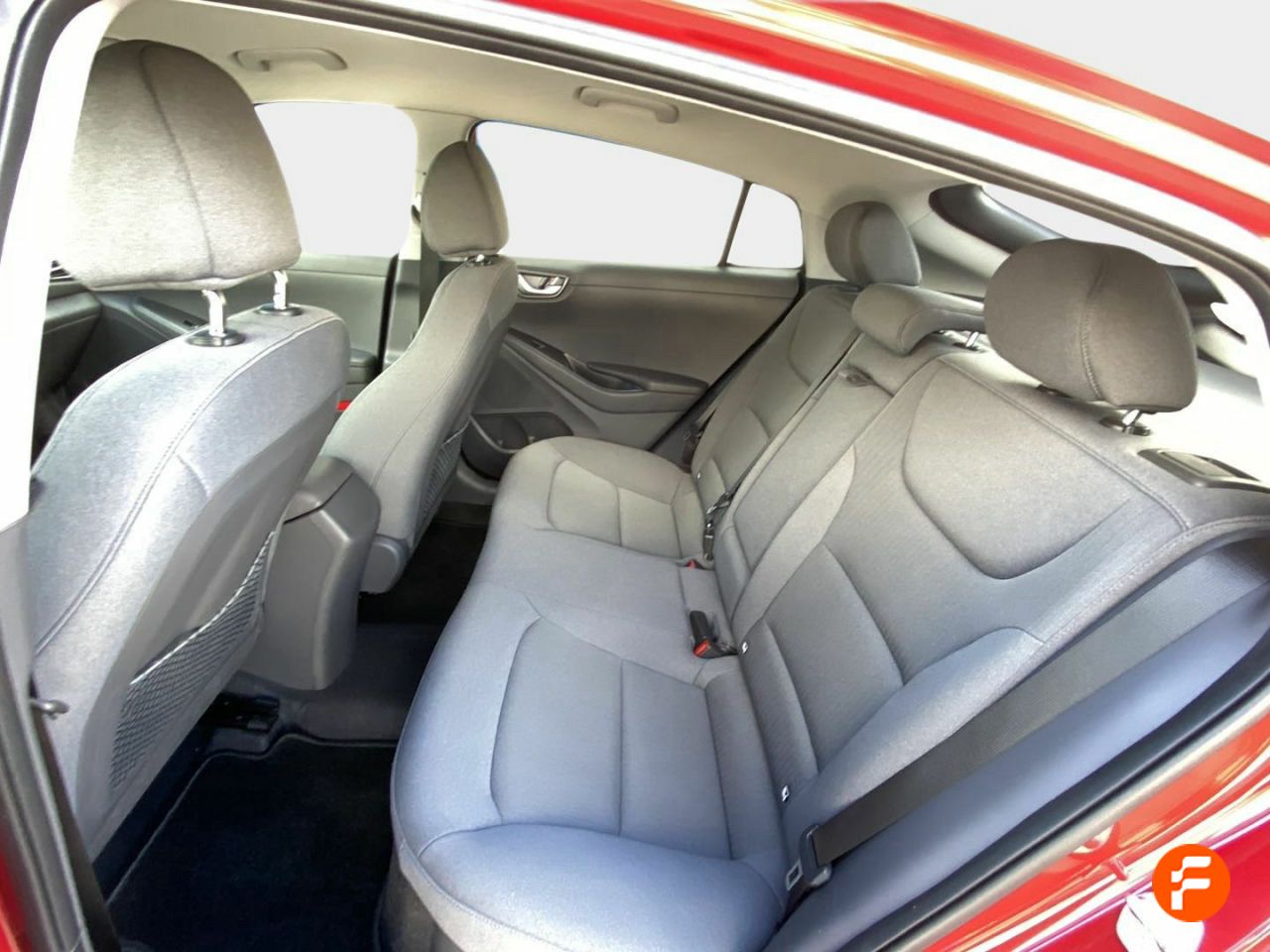 Foto Hyundai IONIQ 16