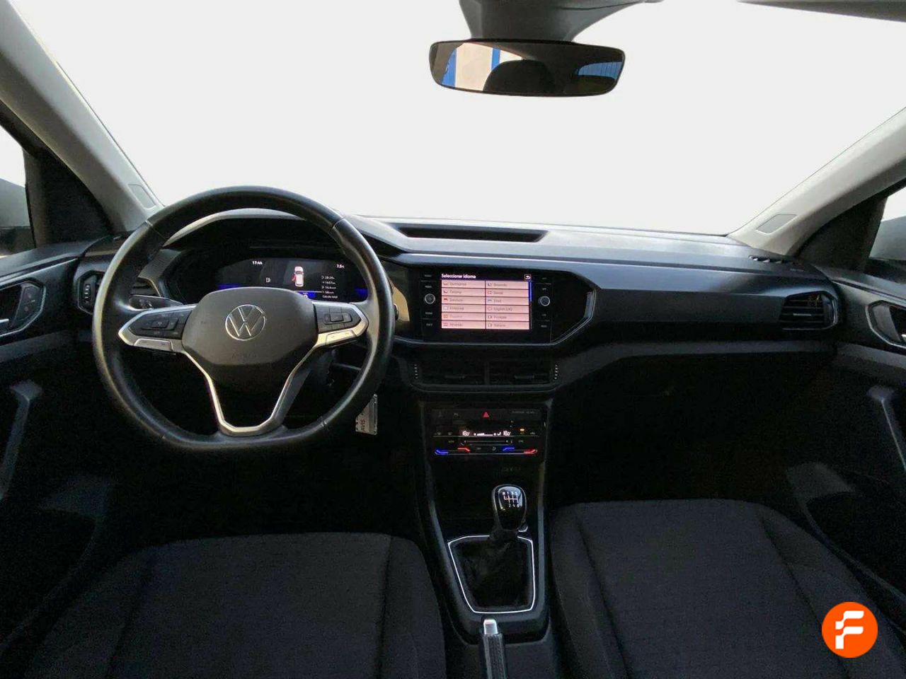 Foto Volkswagen T-Cross 10