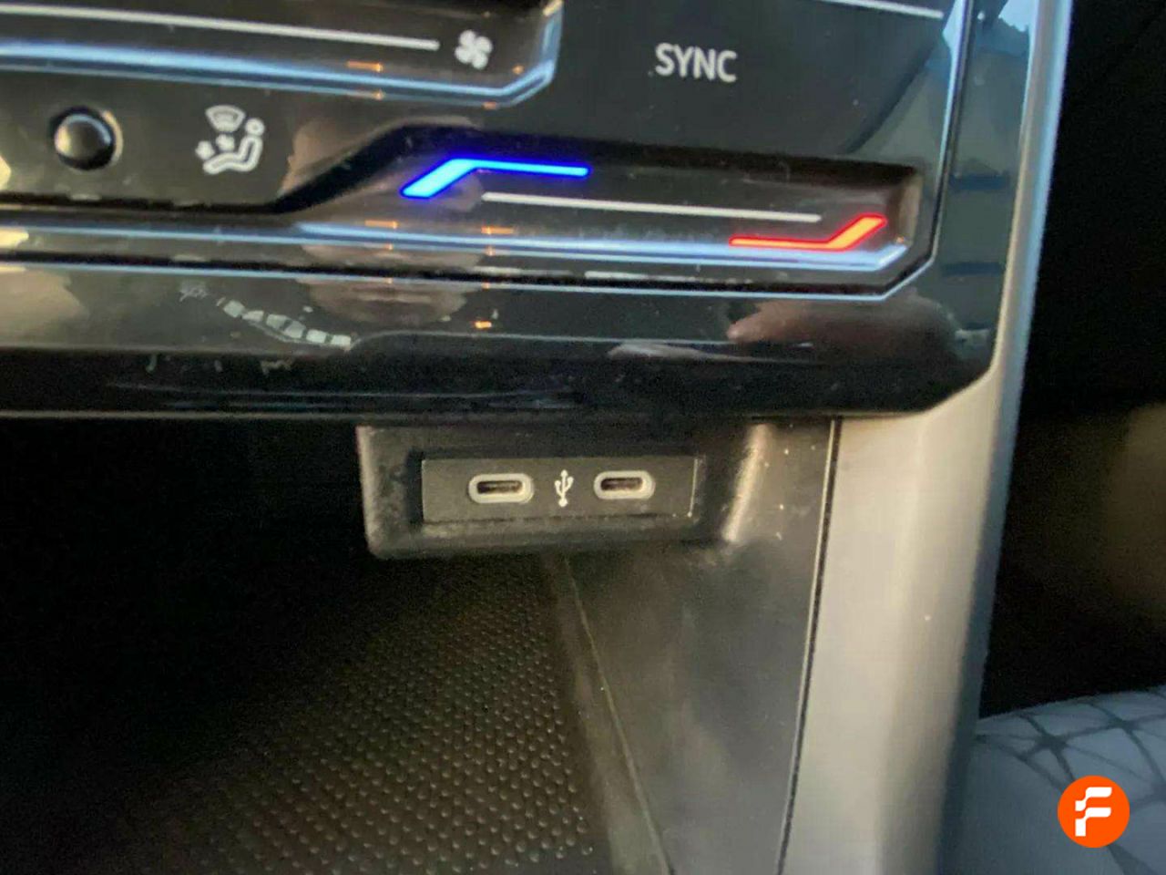 Foto Volkswagen T-Cross 22