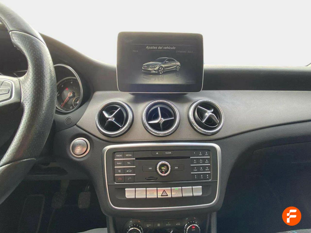 Foto Mercedes-Benz Clase CLA 11