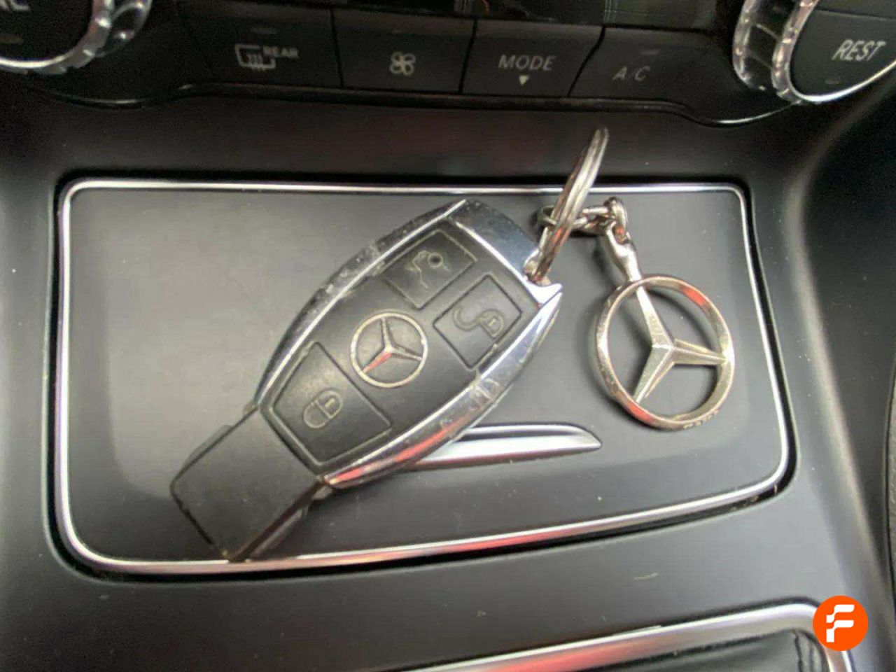 Foto Mercedes-Benz Clase CLA 21