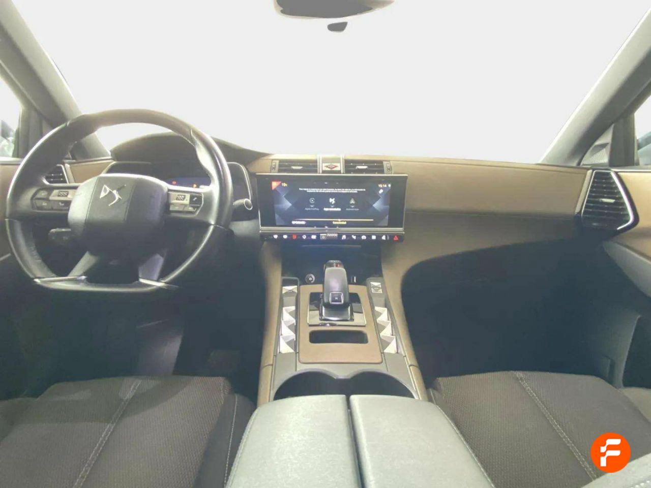 Foto DS Automobiles DS 7 8