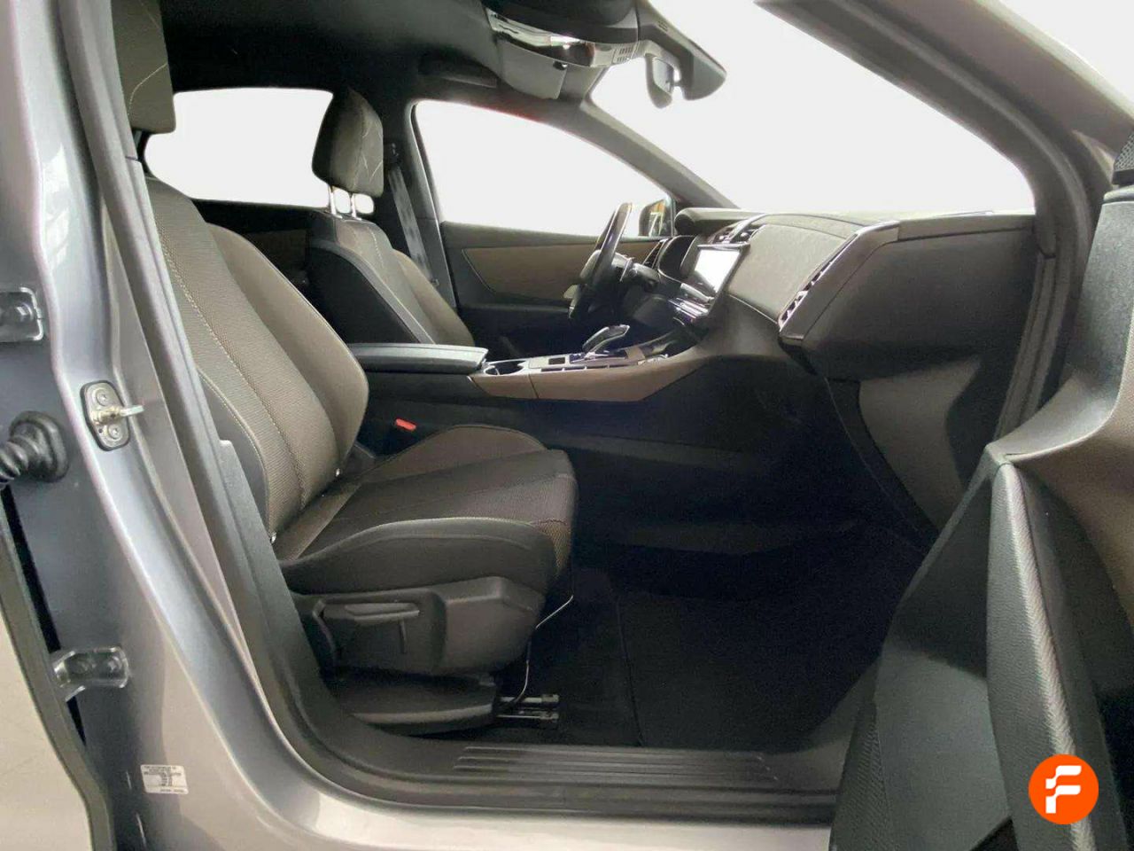 Foto DS Automobiles DS 7 12