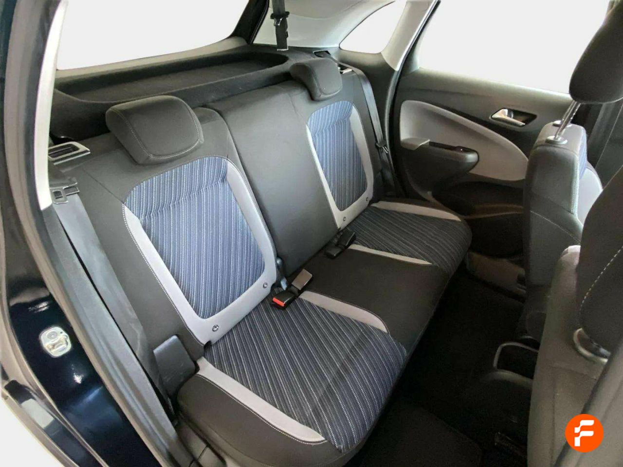 Foto Opel Crossland X 14
