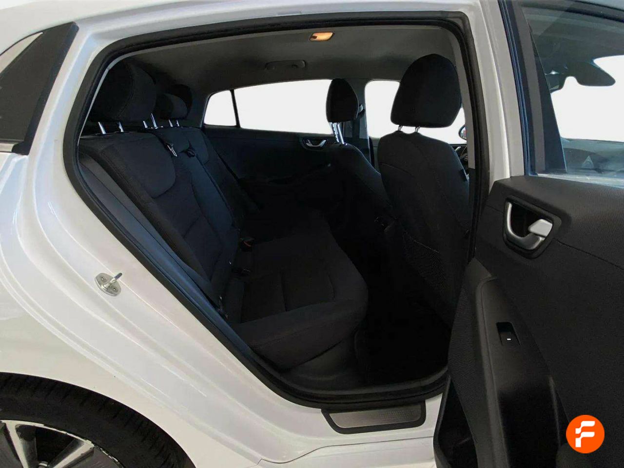 Foto Hyundai IONIQ 13