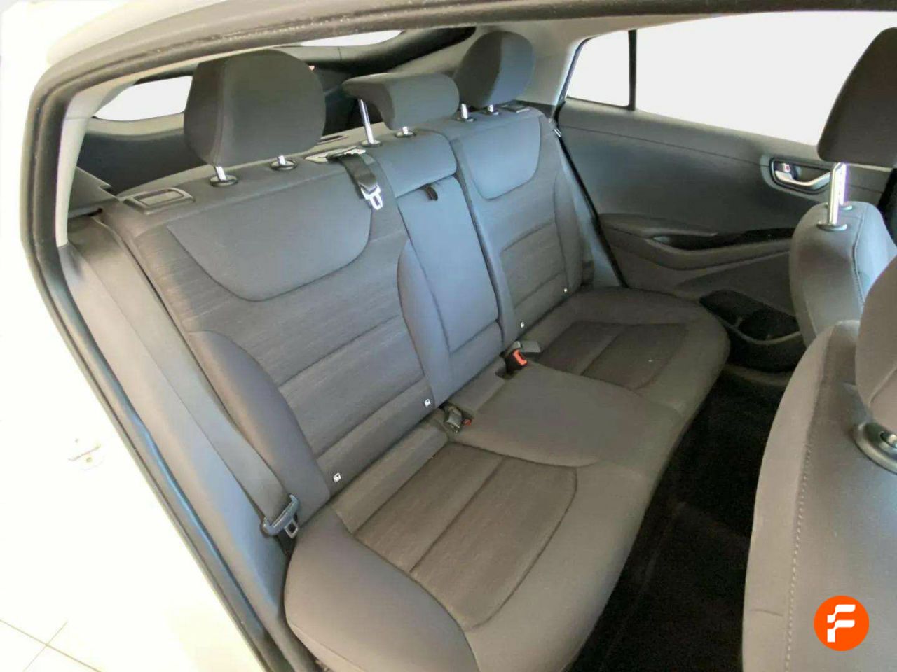 Foto Hyundai IONIQ 14