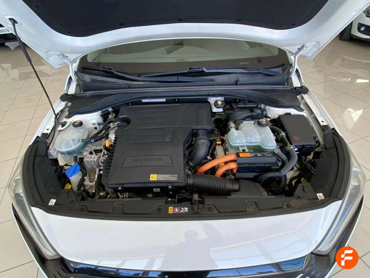 Foto Hyundai IONIQ 16