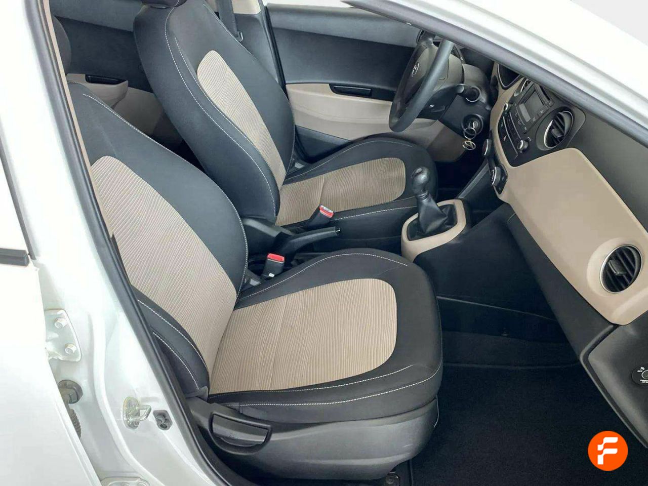 Foto Hyundai i10 12