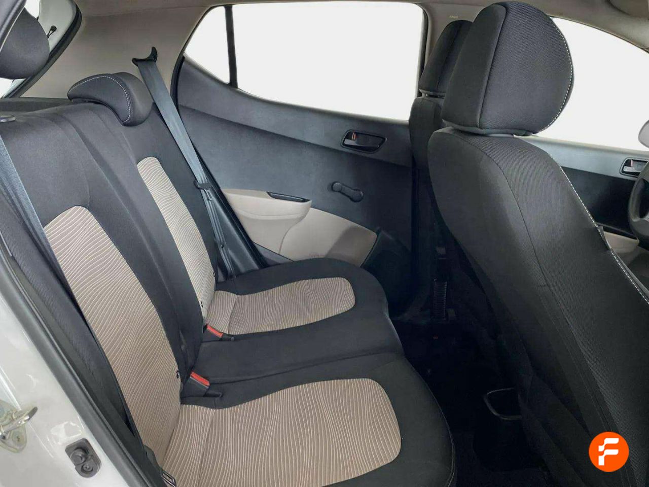 Foto Hyundai i10 13