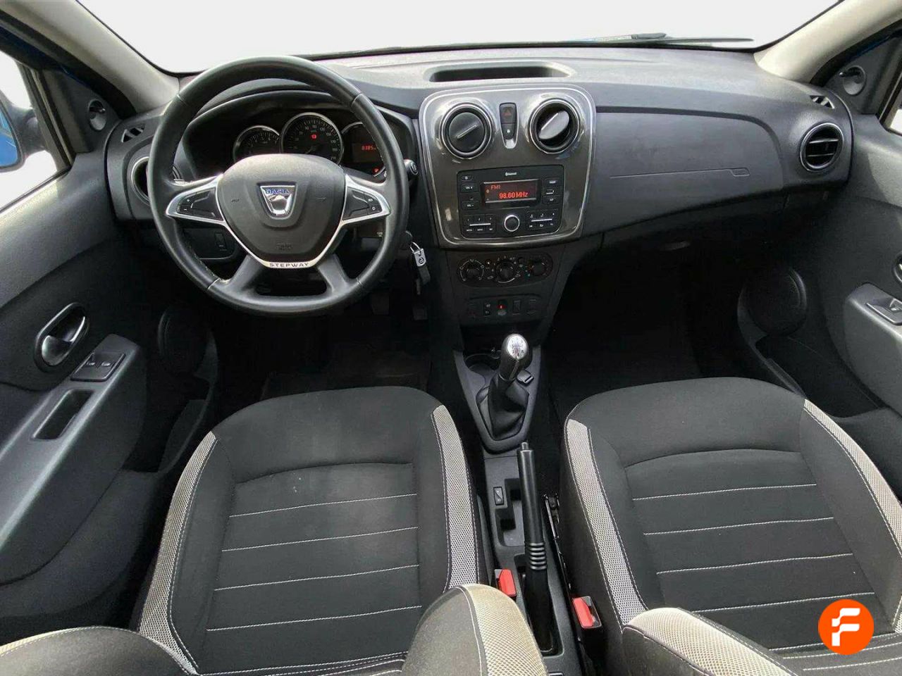 Foto Dacia Sandero 10