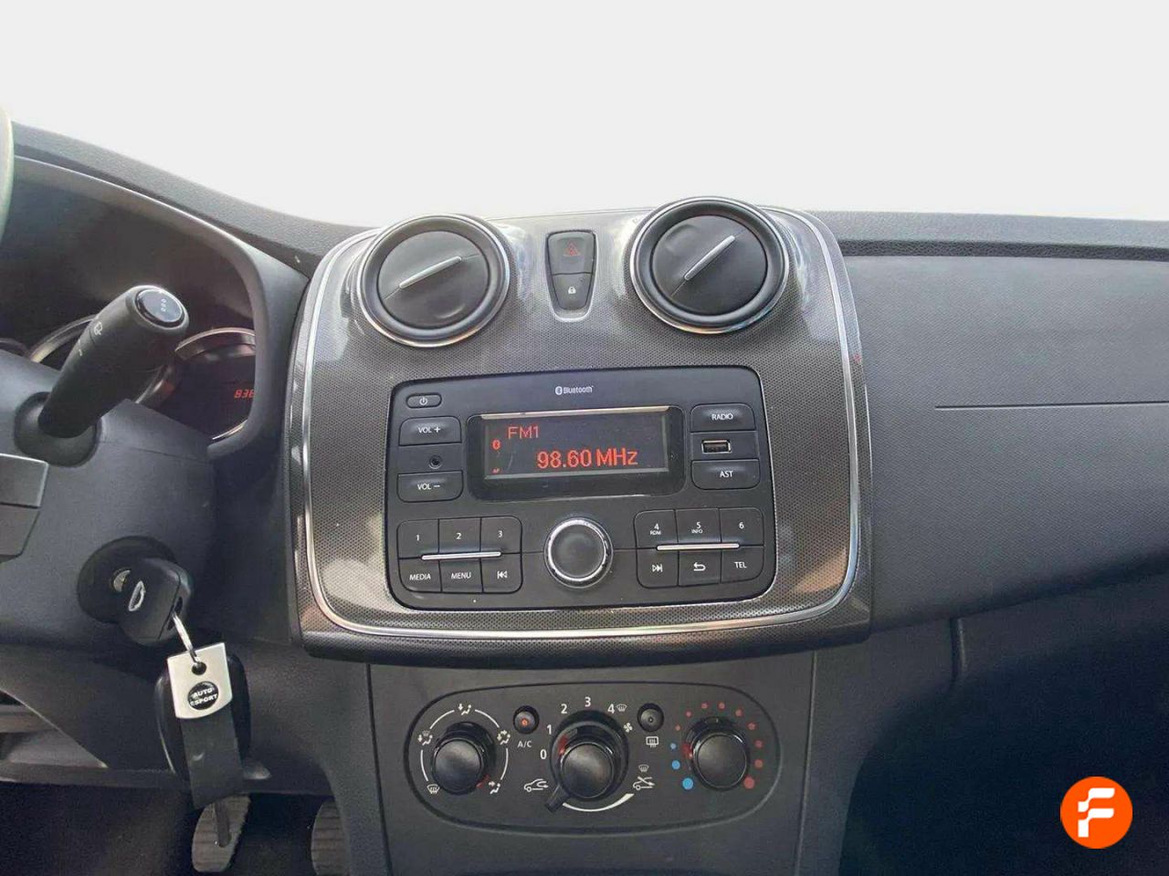 Foto Dacia Sandero 11
