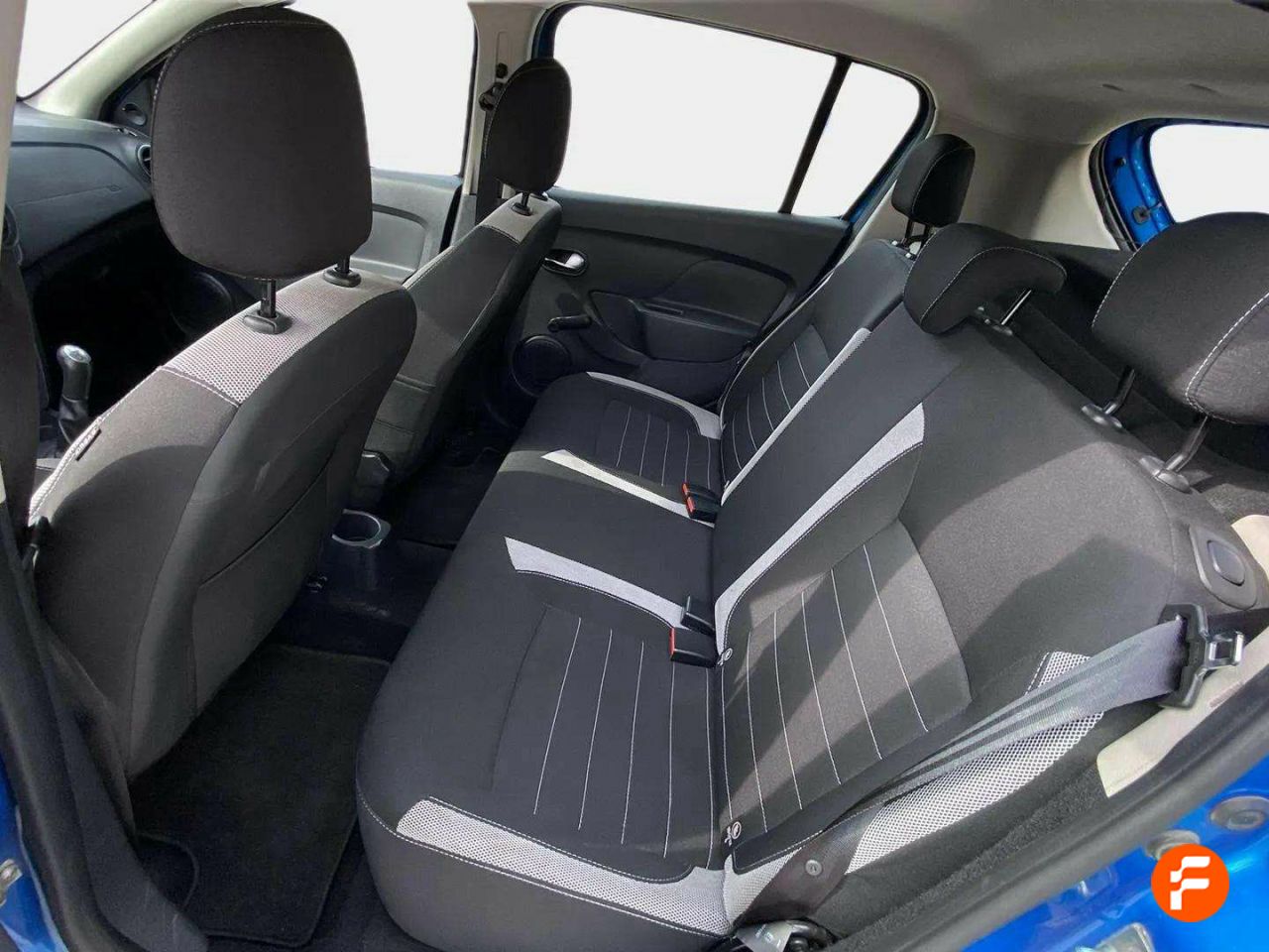 Foto Dacia Sandero 15