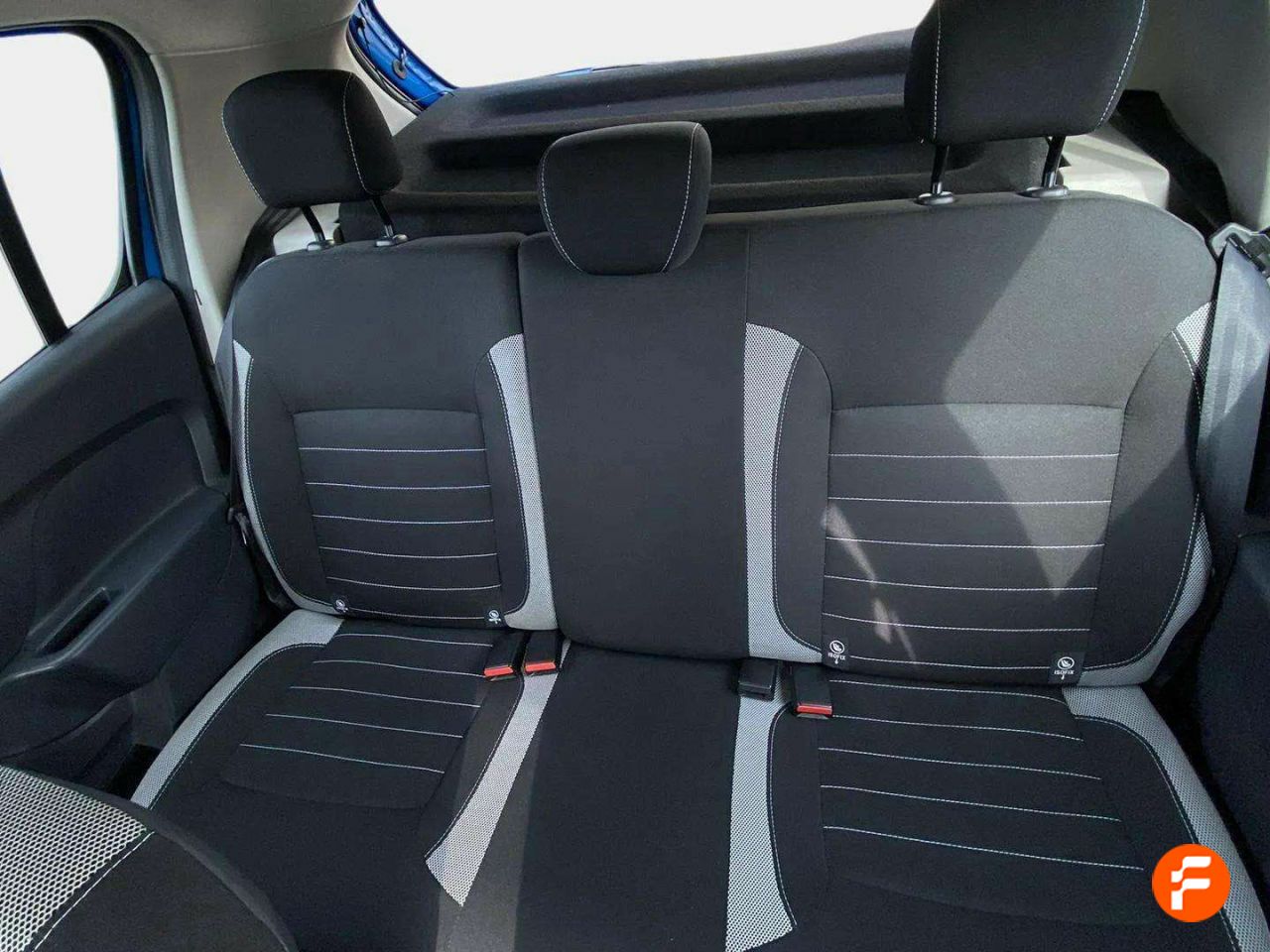 Foto Dacia Sandero 16