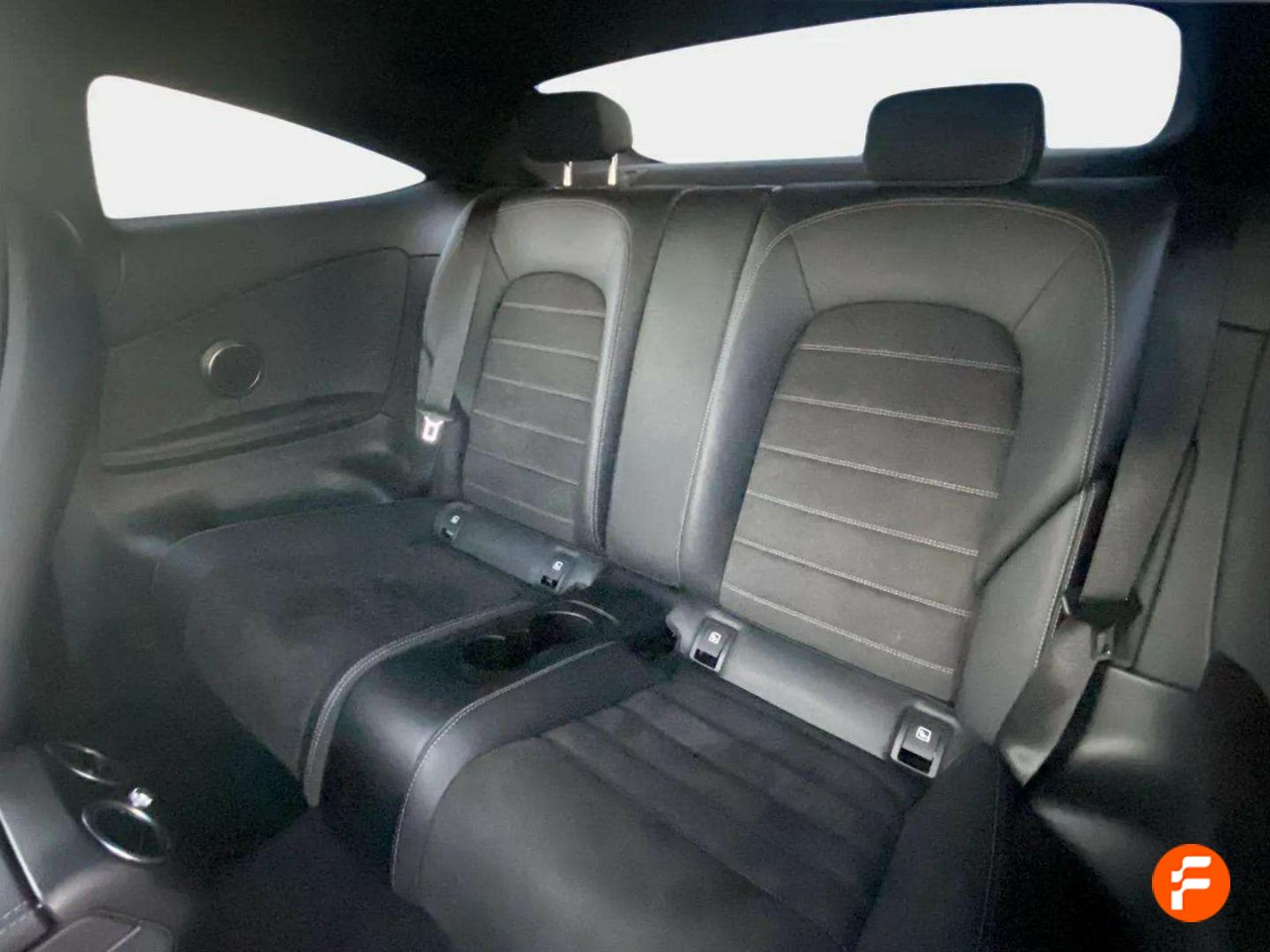 Foto Mercedes-Benz Clase C 12