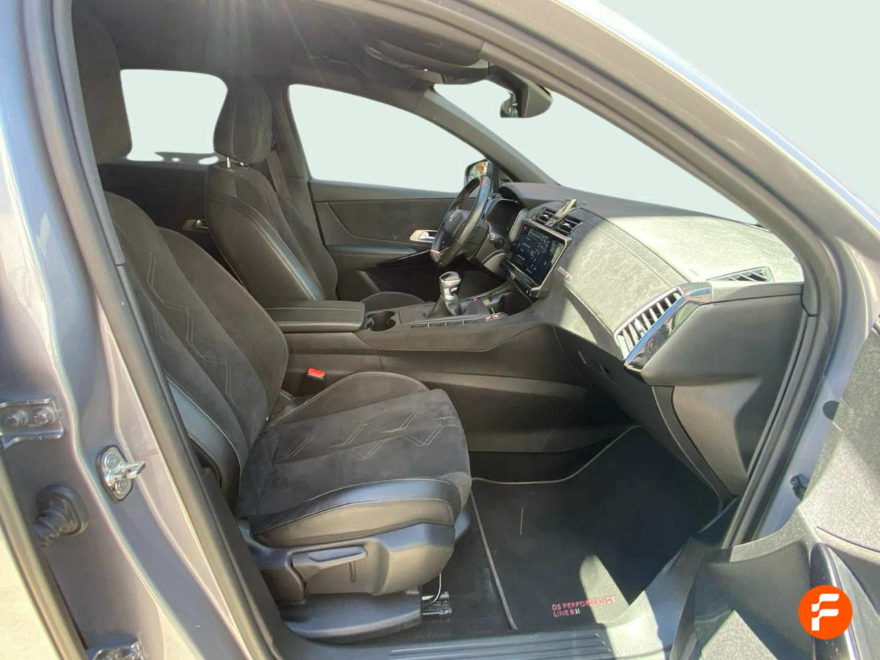 Foto DS Automobiles DS 7 10