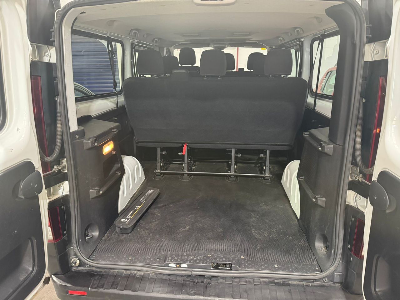 Foto Renault Trafic 17