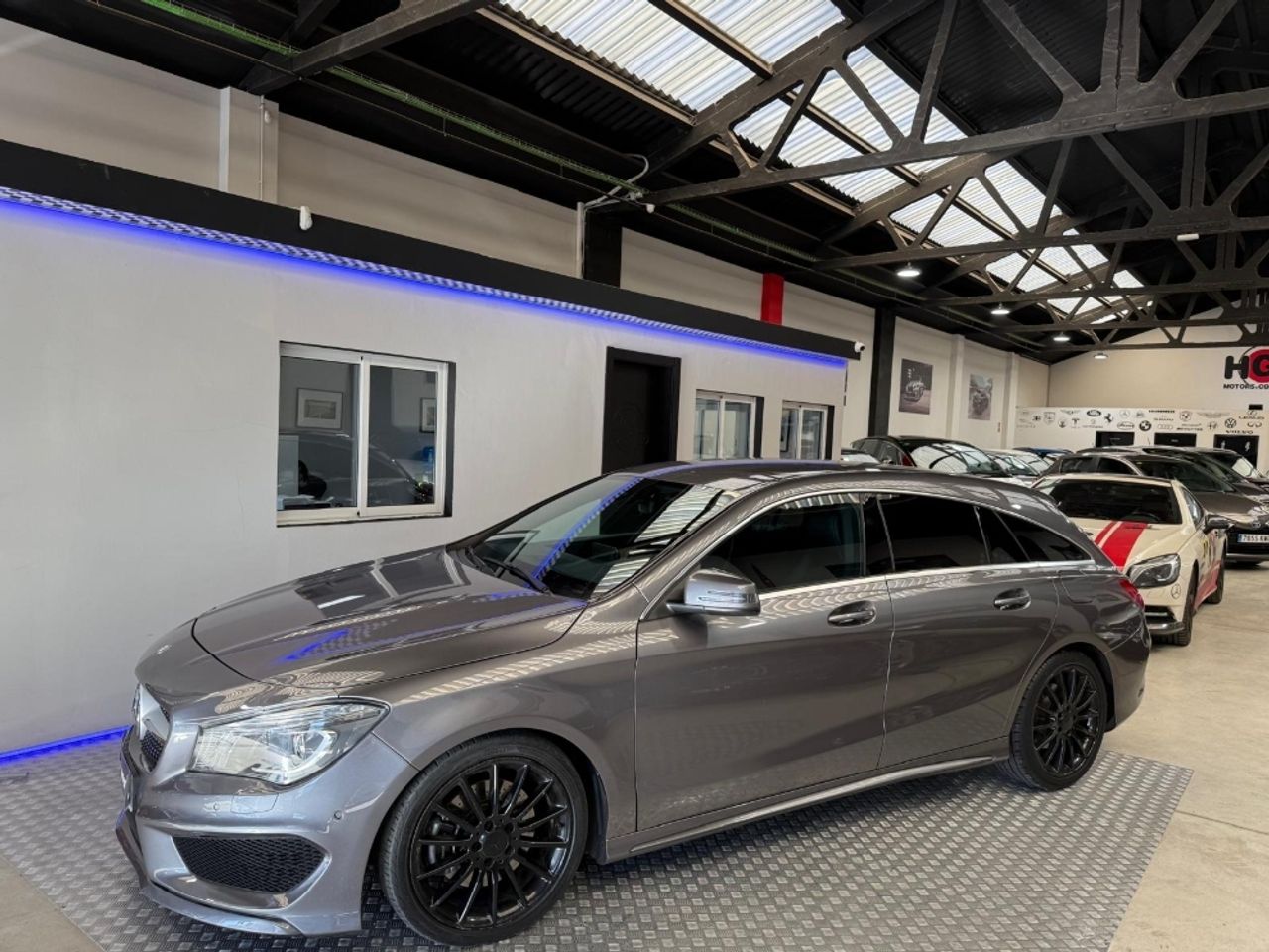 Foto Mercedes-Benz Clase CLA 4