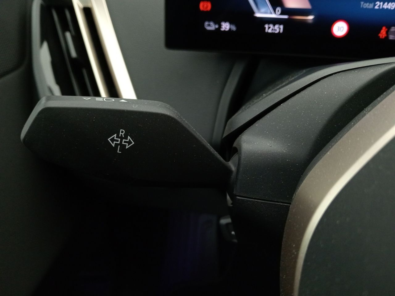 Foto BMW iX3 20