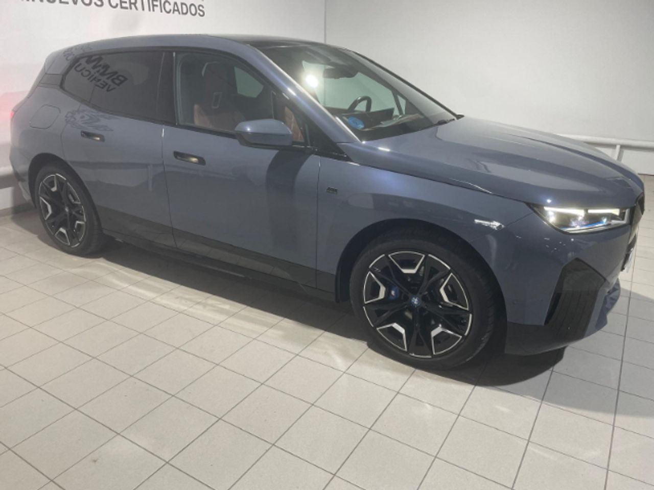 Foto BMW iX3 11