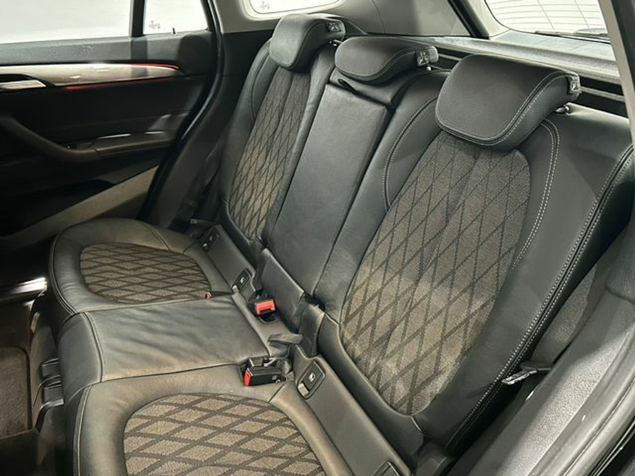 Foto BMW X1 9