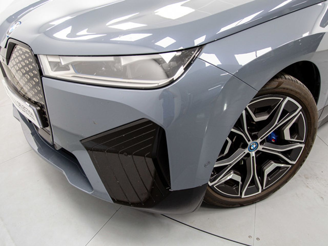 Foto BMW iX3 6