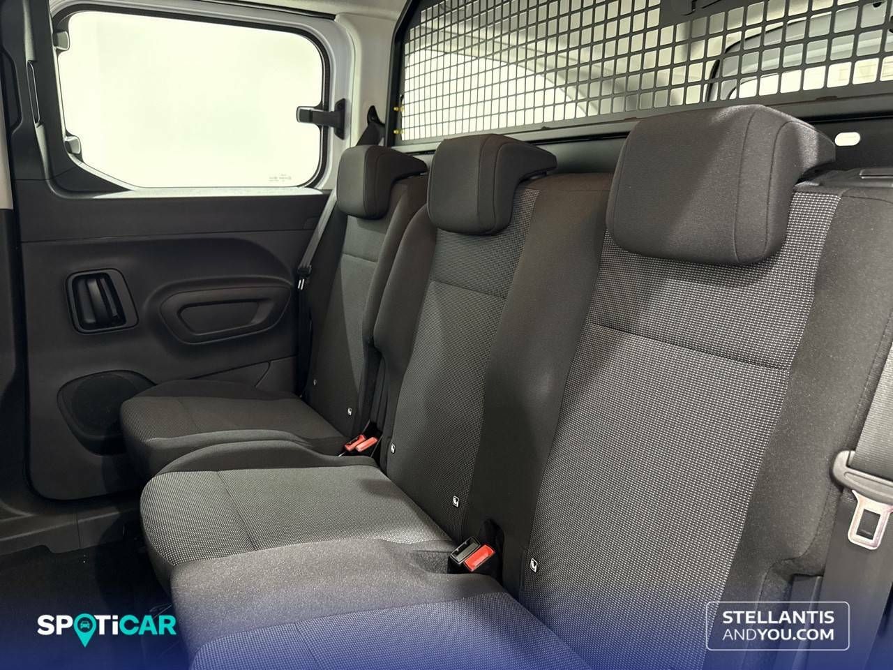 Foto Peugeot Rifter 10