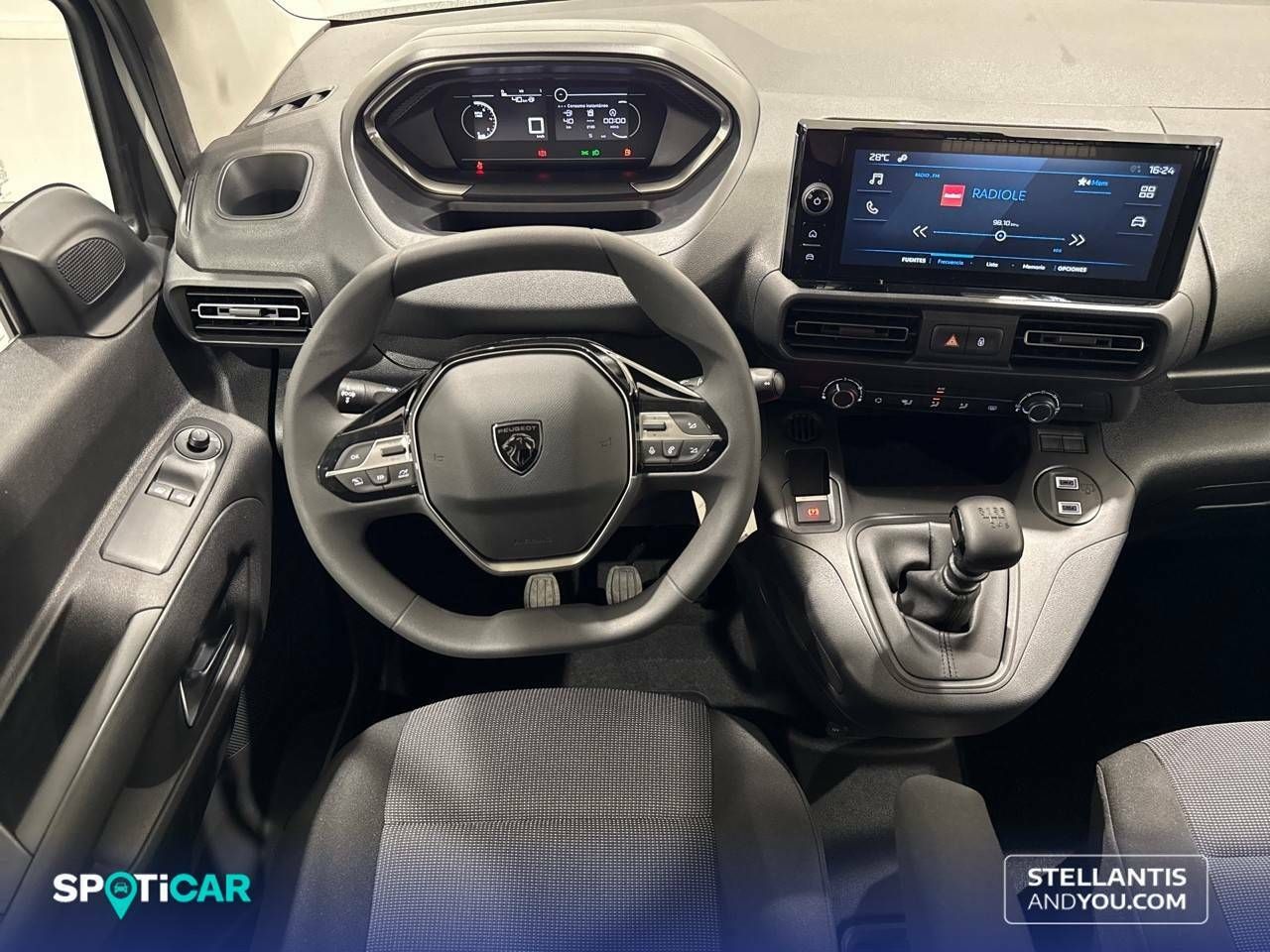 Foto Peugeot Rifter 19