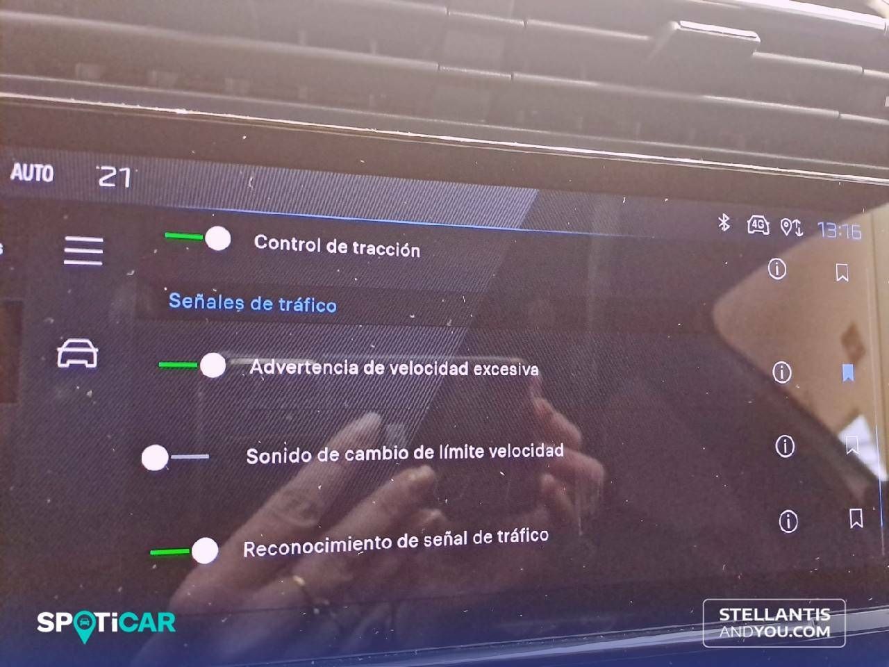Foto Peugeot 408 22