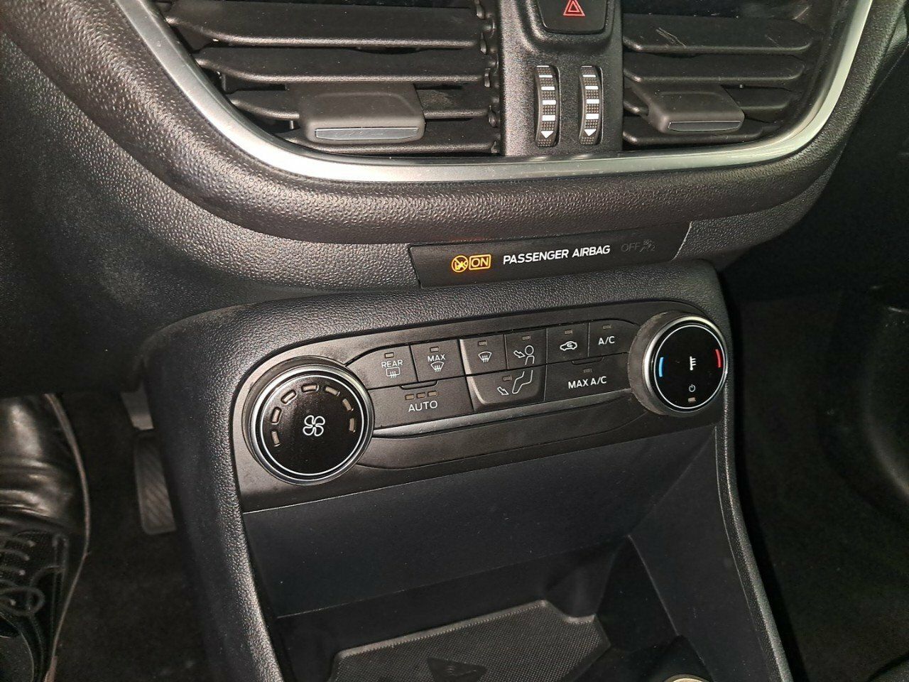 Foto Ford Fiesta 17
